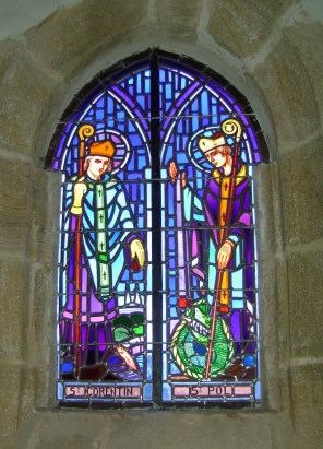 캥페르의 성 코렌티노와 레옹의 성 바오로 아우렐리아노_photo by Gilbert LE MOIGNE_in the Church of Saint-Monna in Logonna-Daoulas_France.jpg